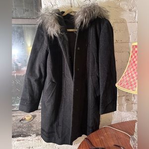 Philosphy di Alberta Ferretti cashmere wool blend coat with goat fur lining